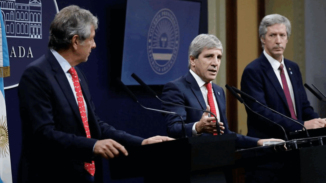 El ministro de Economía, Luis Caputo, explicó los alcances de las recientes reformas impulsadas por el Gobierno nacional sobre el nuevo esquema fiscal.