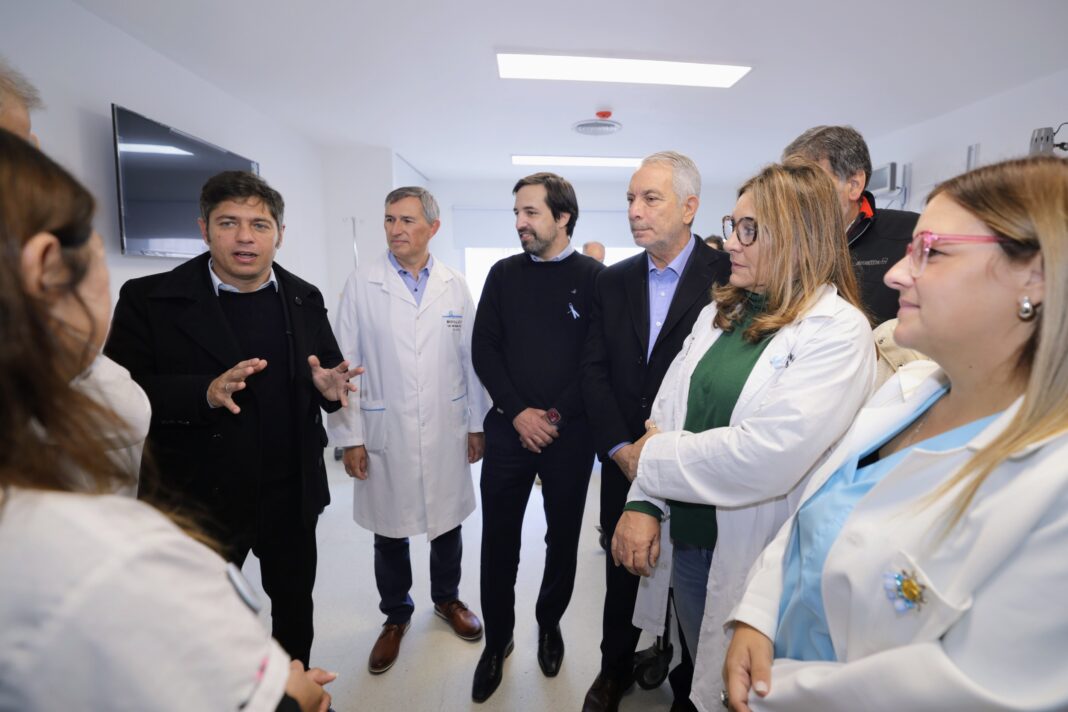 El gobernador Axel Kicillof y el intendente platense Julio Alak pusieron en funcionamiento nuevo equipamiento para mejorar las prestaciones del área de Diagnóstico por Imágenes del Hospital de Niños.