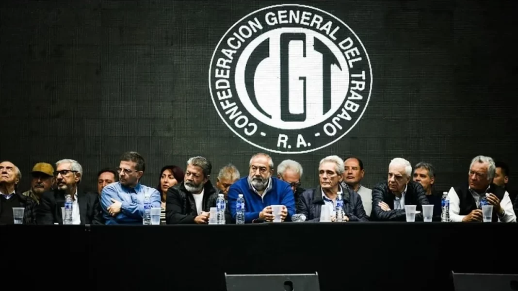 La CGT salió a repudiar el fallo de la Justicia que prohíbe la difusión de nuevos audios filtrados de la hermana del presidente, Karina Milei, en el escándalo de las coimas en discapacidad.