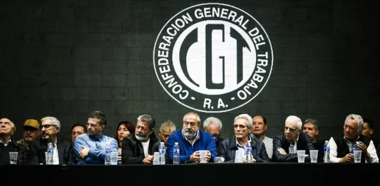 La CGT salió a repudiar el fallo de la Justicia que prohíbe la difusión de nuevos audios filtrados de la hermana del presidente, Karina Milei, en el escándalo de las coimas en discapacidad.