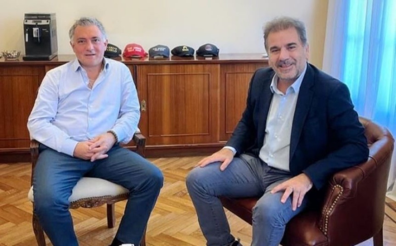 Cristian Ritondo (PRO) y Sebastián Pareja (LLA) confirmaron que ambos espacios irán en una única lista, aunque no se definió si será bajo el mecanismo de frente electoral.