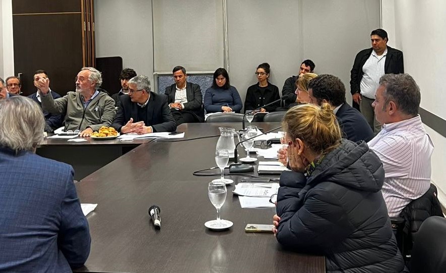 Autoridades de CARBAP participaron del plenario de comisiones de Presupuesto e Impuestos y de Asuntos Agrarios.