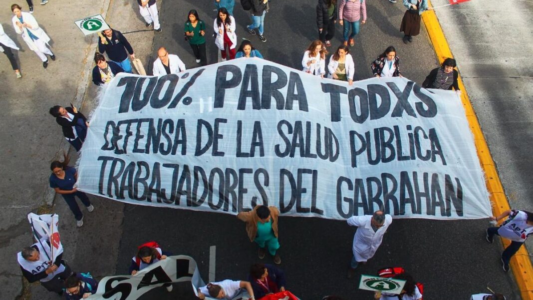 Médicos del Garrahan denunciarán penalmente a las autoridades del Hospital por la falta de respuestas ante la grave crisis que presenta el centro de salud.