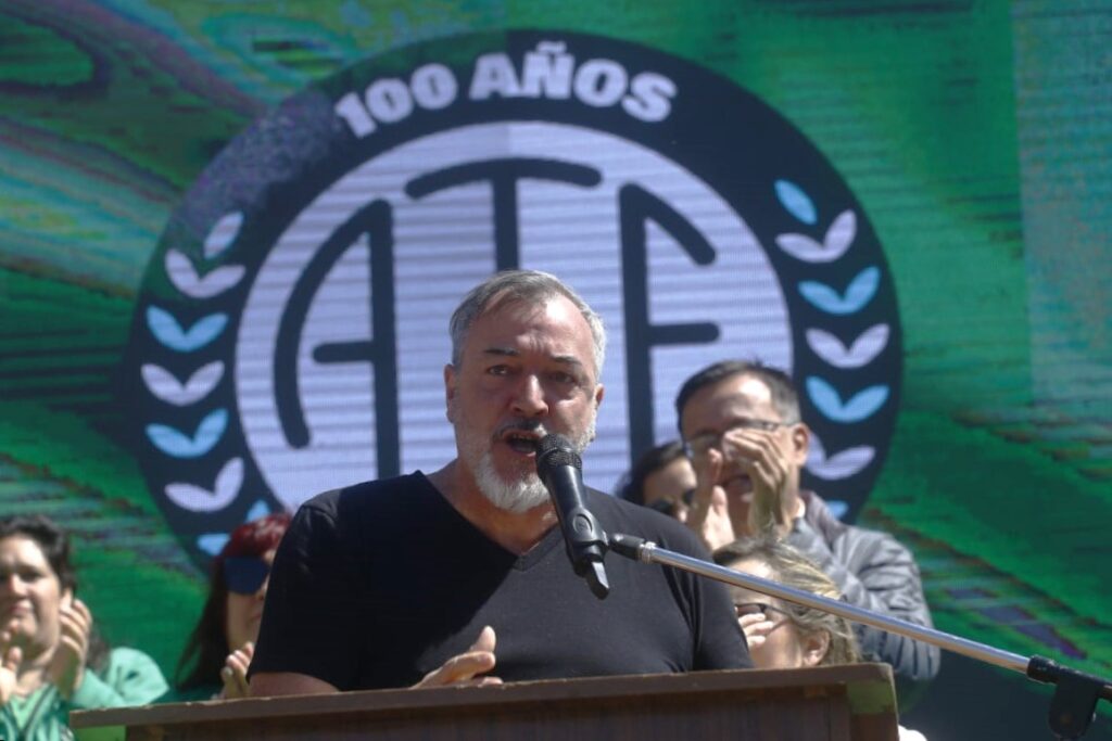 El secretario general de ATE, Rodolfo Aguiar, repudió la postura del Gobierno nacional en la reunión paritaria.