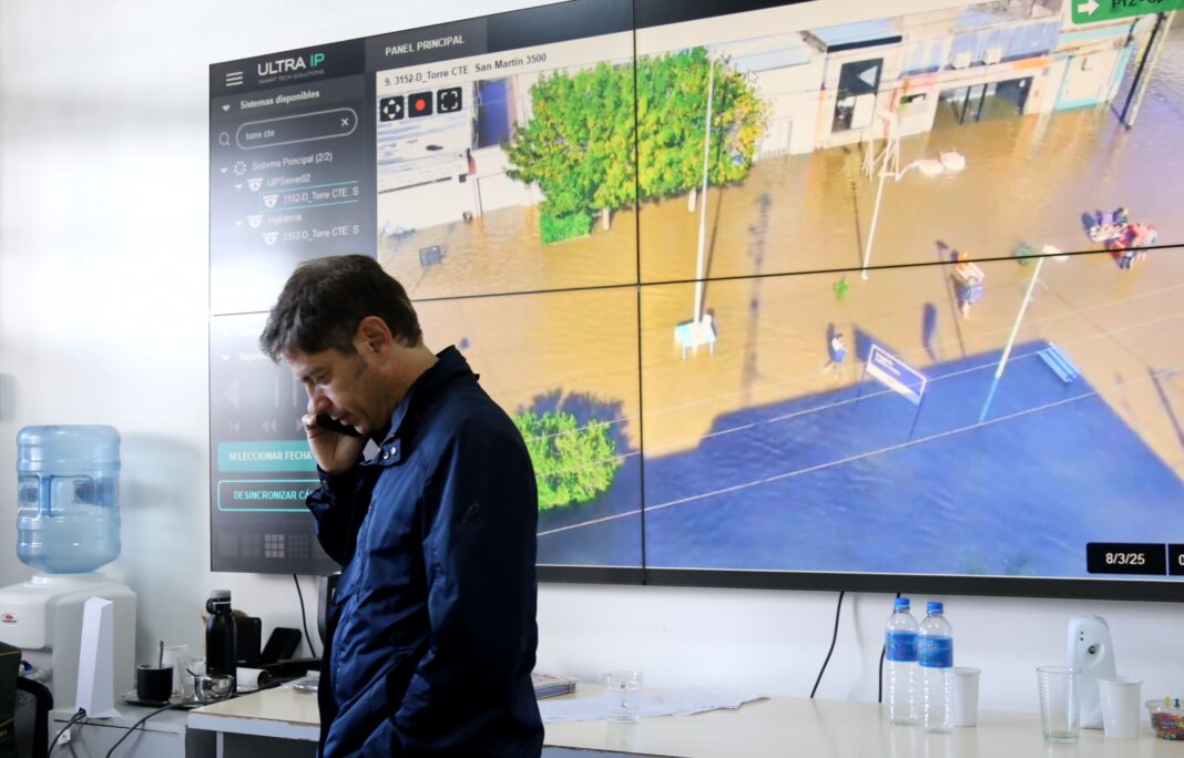 Axel Kicillof firmó un decreto para declarar la emergencia agropecuaria en 12 distritos bonaerenses afectados por las inundaciones en la provincia.