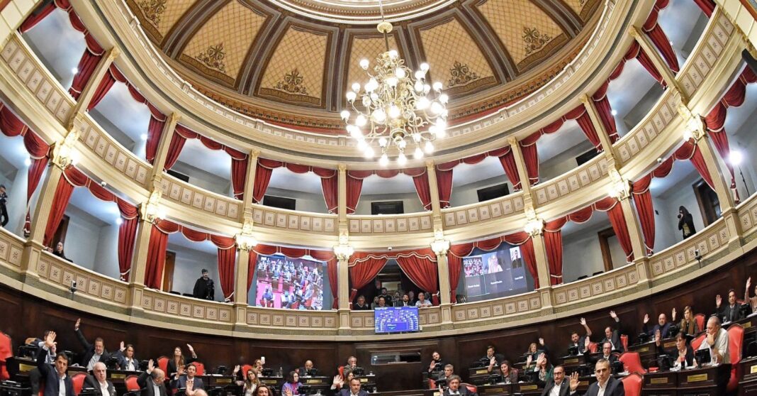 El Foro de Medios Digitales Bonaerenses repudió la decisión de Verónica Magario de no permitir el ingreso de la prensa en el recinto del Senado.