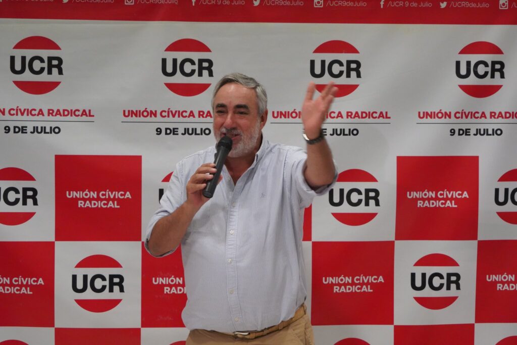 Miguel Fernández, titular de la Unión Cívica Radical (UCR) bonaerense.