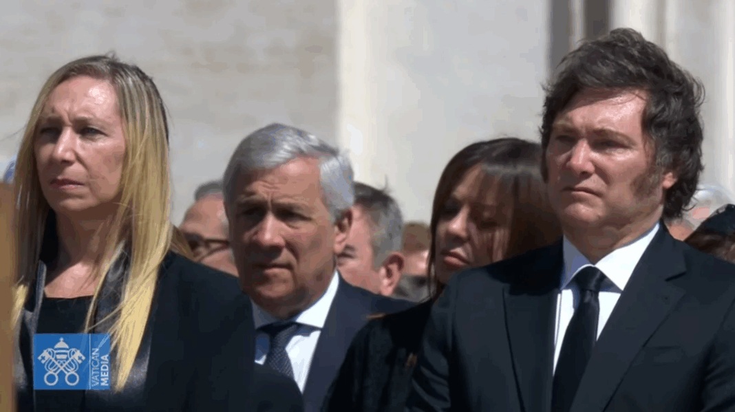 Un fiscal del Caso Libra le pidió a las compañías telefónicas información sobre las líneas a nombre de Karina y Javier Milei.