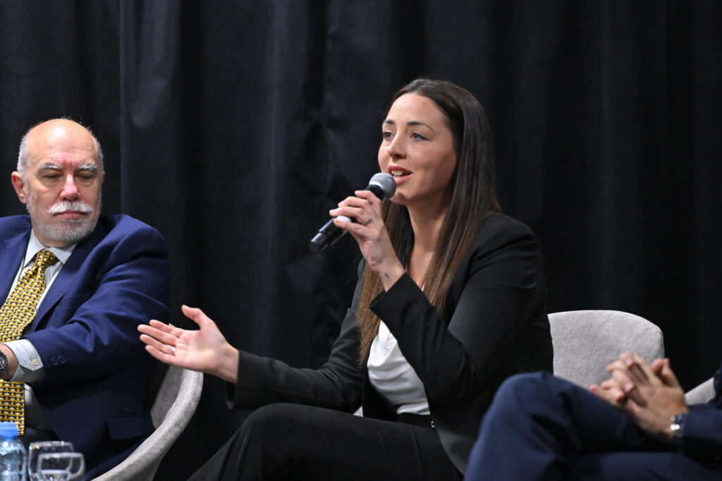 La diputada del PRO, Julieta Quintero Chasman, encabezó la jornada sobre inteligencia artificial, tecnología y gestión pública.