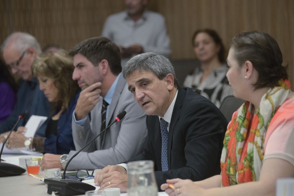 Diputados: el proyecto fue presentado por el titular de la comisión de Salud, Pablo Yedlin.