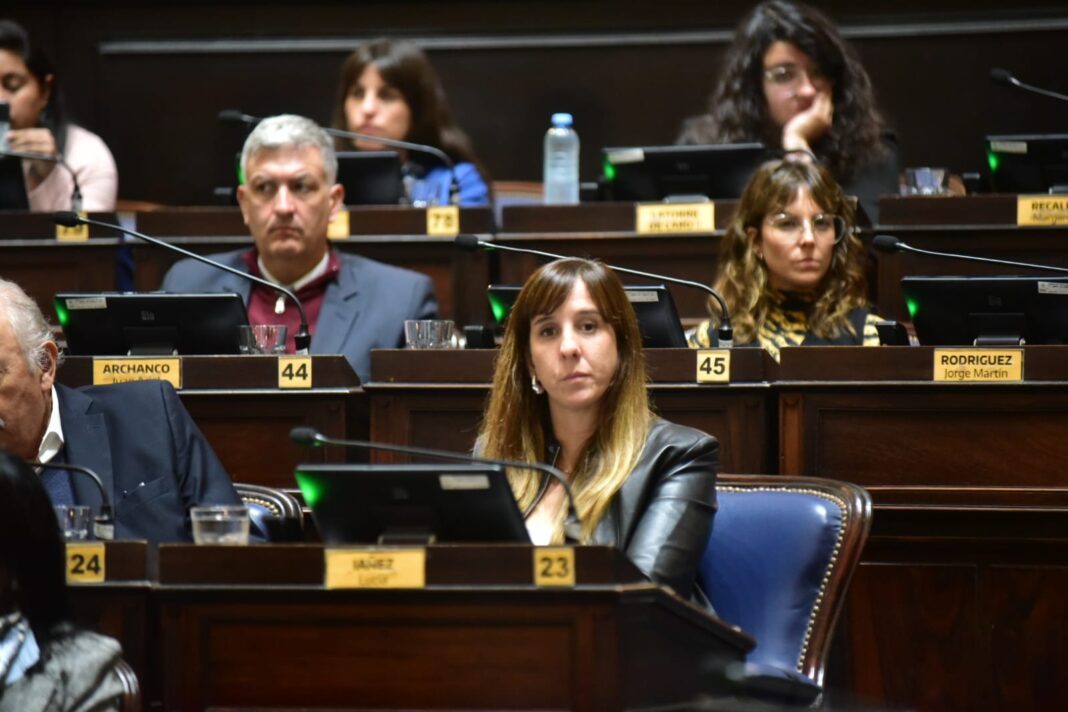 Legisladores de la oposición salieron a presionar para que la Justicia Electoral no permita reimprimir las boletas, tras la renuncia del candidato libertario, José Luis Espert.