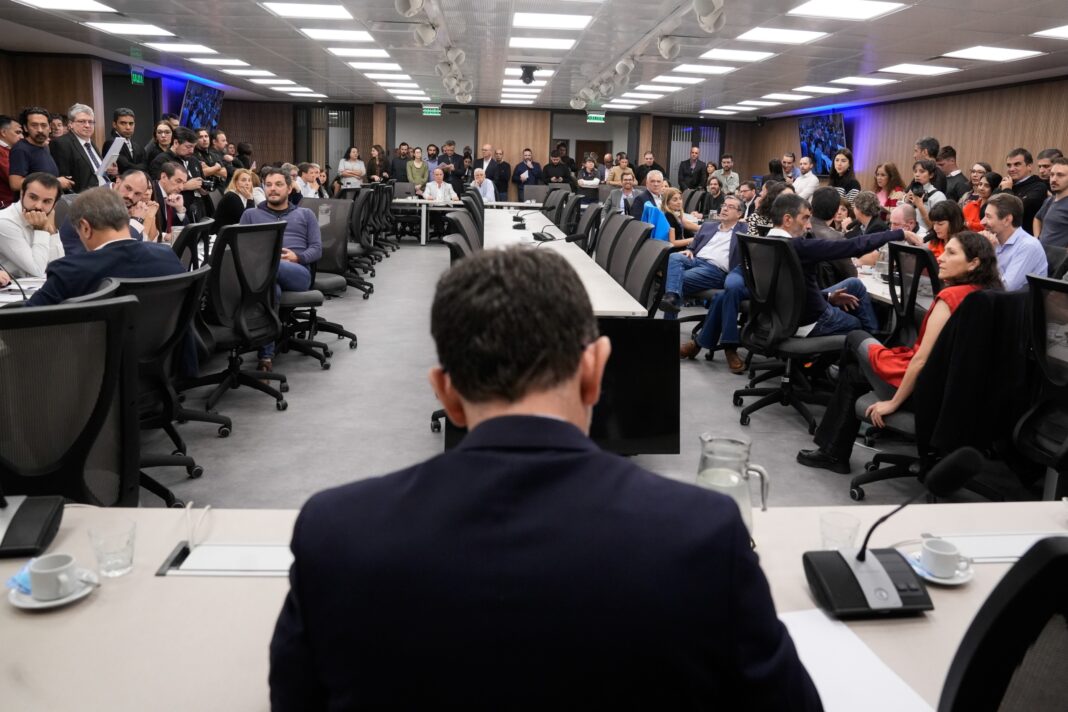 Diputados de la oposición buscan destrabar la presidencia de la comisión investigadora para conocer en detalle qué sucedió con el caso $LIBRA.