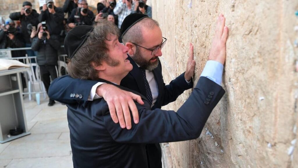 Milei visitará el Muro de los Lamentos y se reunirá con los líderes de Israel, Benjamín Netanyahu e Isaac Herzog.