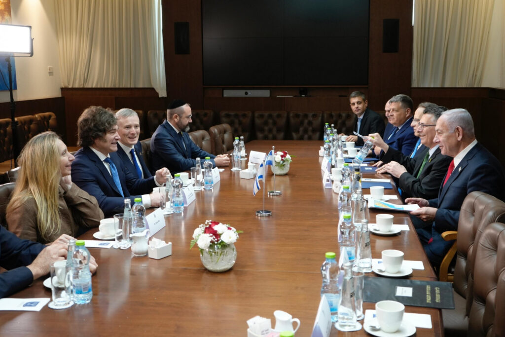 La comitiva argentina, encabezada por Javier Milei, mantuvo una reunión bilateral con Netanyahu.
