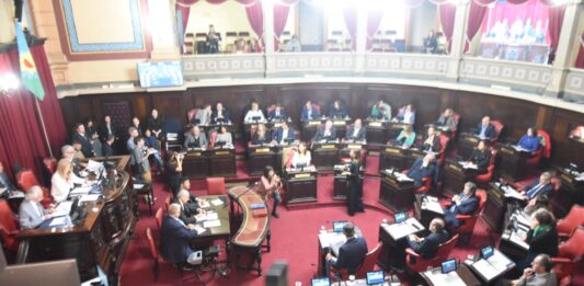 El Senado bonaerense canceló todas las actividades previstas para hoy, incluida la sesión para despachar pliegos judiciales, por el fallo contra Cristina Kirchner