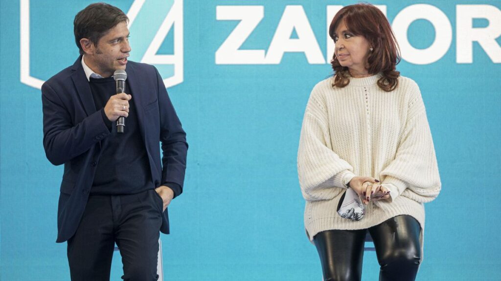 Por el fallo de la Corte Suprema contra Cristina Kirchner, la administración de Kicillof no descarta suspender el desdoblamiento electoral en la Provincia.