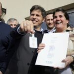 Senado bonaerense: acusan a Kicillof de entregar viviendas sin terminar en Bragado Leguizamón solicitó informes al Ejecutivo bonaerense, tras denuncias por viviendas entregadas sin condiciones de habitabilidad en Bragado.