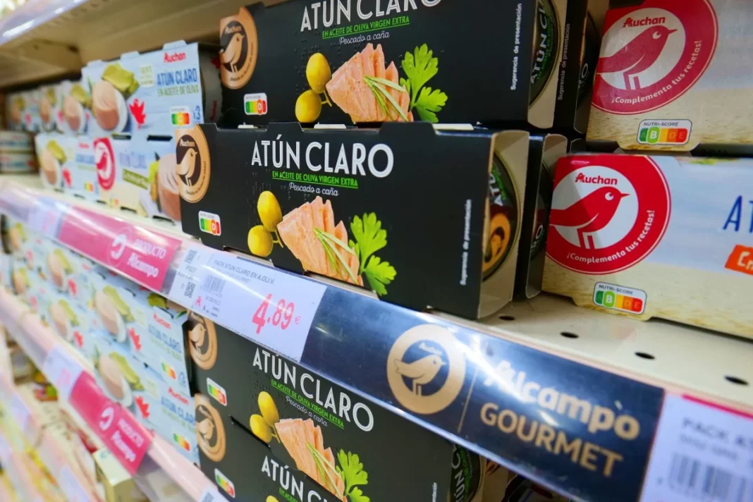 La diputada bonaerense, Ayelén Rasquetti, busca incorporar un nuevo etiquetado frontal con sistema braille en los envases de los alimentos.