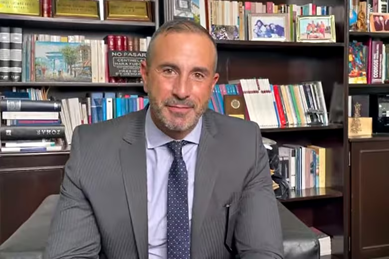 El presidente del Tribunal Oral Federal n°2, Jorge Gorini, quien deberá dar lugar al pedido de la defensa de Cristina Kirchner.