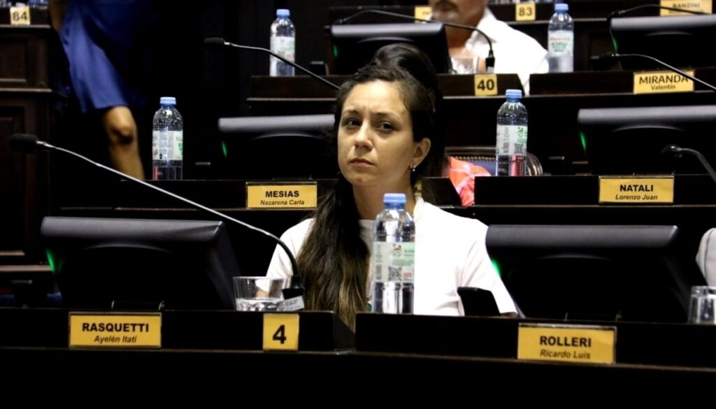 La diputada bonaerense del peronismo, Ayelén Rasquetti, quiere que el envío de telegramas y cartas documentos sea gratis para los sectores vulnerables.