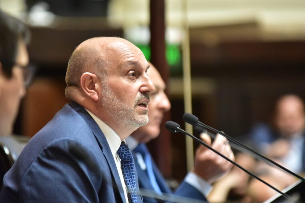 El diputado del Frente Renovador, Alexis Guerrera, consideró que la condena a Cristina Kirchner forma parte de una estrategia de “humillación”.