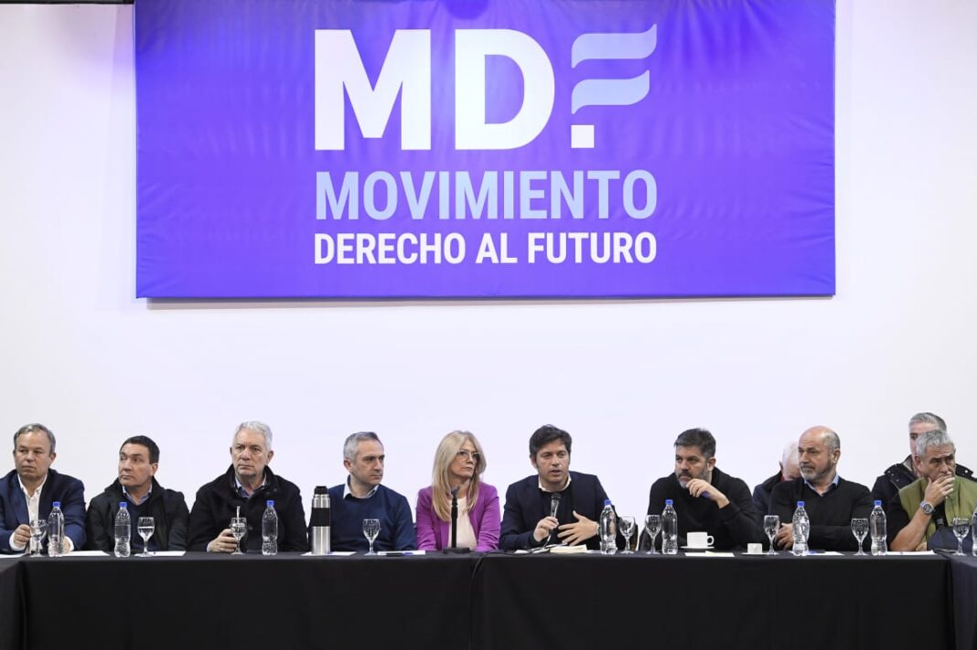 El gobernador bonaerense, Axel Kicillof, salta el barro de la interna y encabeza una columna propia en la marcha a favor de Cristina Kirchner. Todos los detalles.