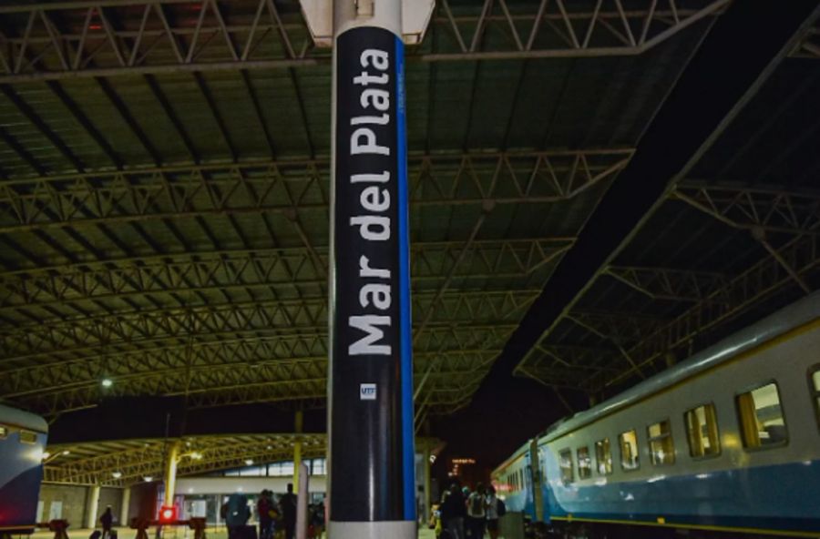 El tren a Mar del Plata tiene una duración de aproximadamente seis horas.