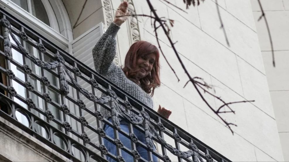 La condena a Cristina Kirchner paralizó por casi dos semanas las actividades en la Legislatura bonaerense.
