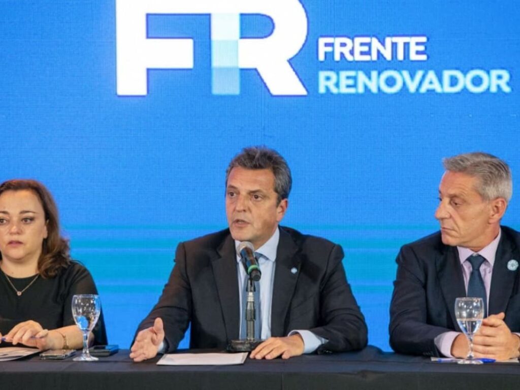 Sergio Massa reunió de manera virtual a cientos de dirigentes bonaerenses del Frente Renovador para consolidar la unidad del peronismo.