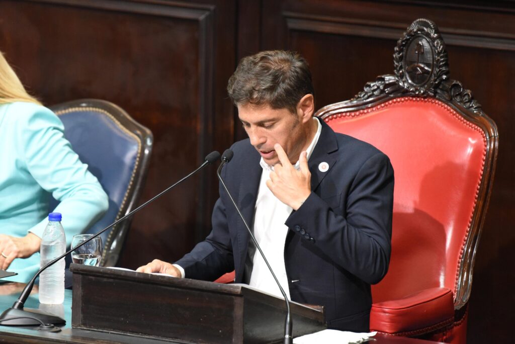 En mayo, Kicillof ingresó el pedido de endeudamiento por hasta USD1.045 millones, el mismo monto que aparecía en el Presupuesto 2025.