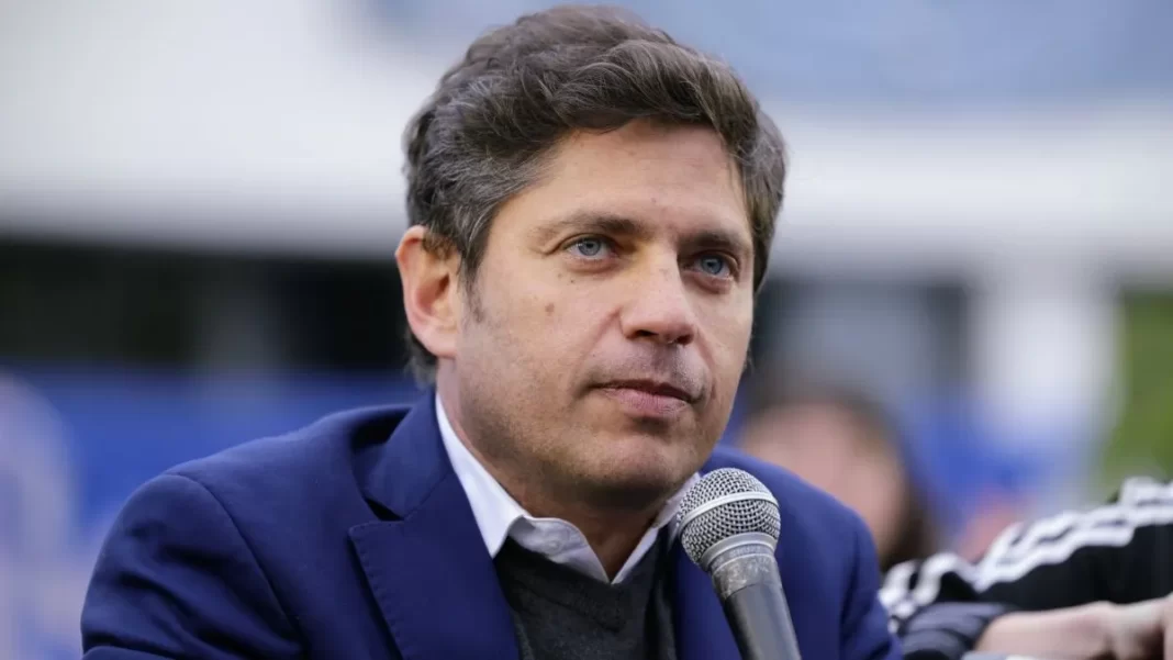 Axel Kicillof busca consolidar una lista conjunta del peronismo bonaerense para frenar a Javier Milei.