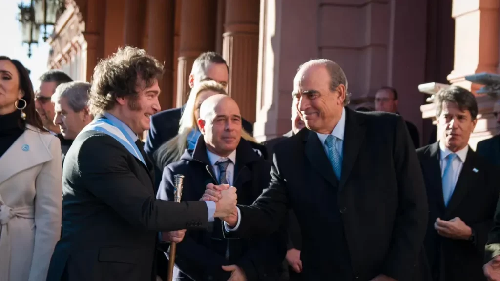 Sin Milei, Guillermo Francos encabezó la primera reunión del Consejo de Mayo.