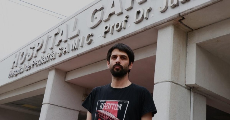 El secretario general de ATE, Alejandro Lipcovich, uno de los principales impulsores del reclamo salarial que encarnan los trabajadores del Garrahan.