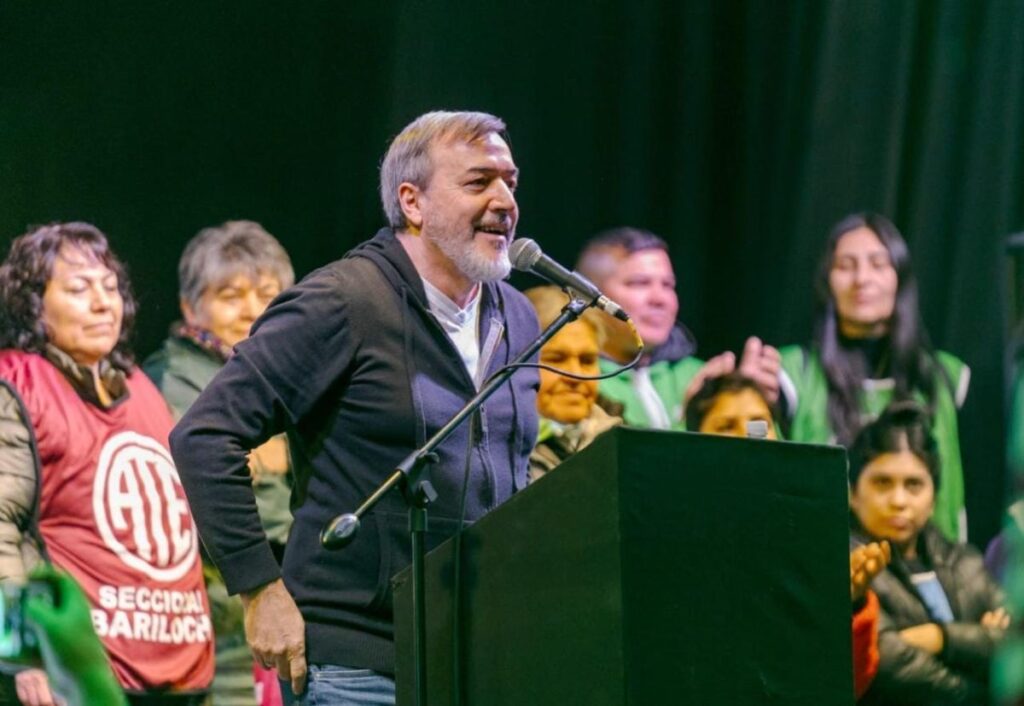 El titular de ATE nacional, Rodolfo Aguiar, criticó al Gobierno nacional por querer eliminar el Día del Trabajador estatal.
