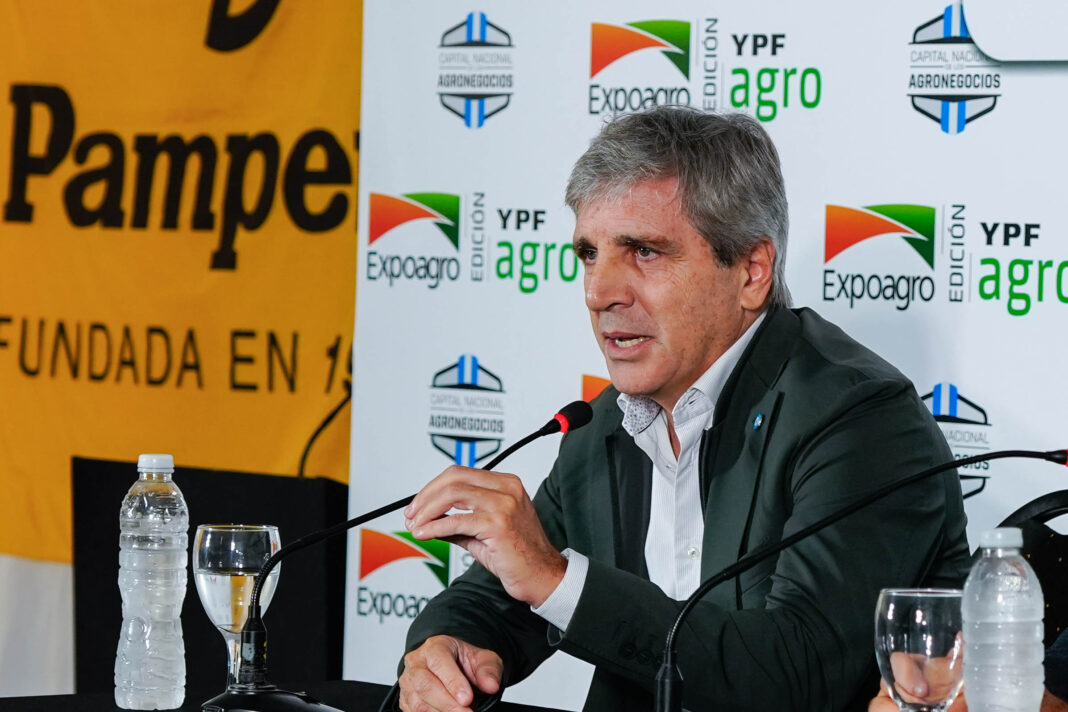 El Gobierno nacional dispuso que desde el 1° de julio volverán a subir las retenciones para las exportaciones de soja, maíz, sorgo y girasol.