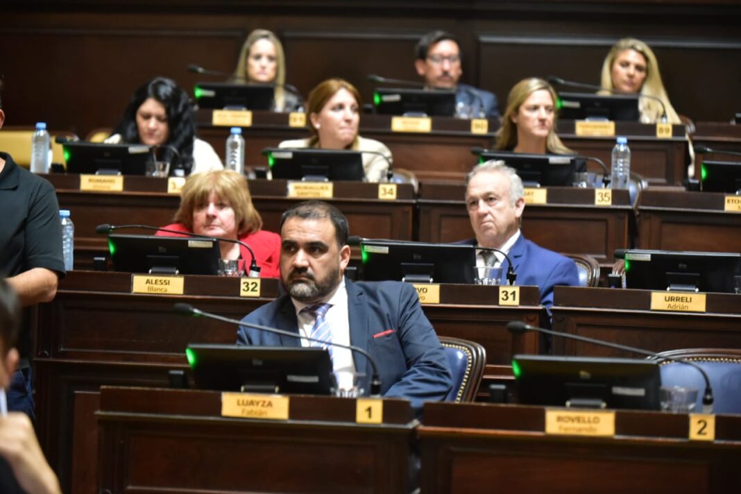 El bloque de Unión, Renovación y Fe, del diputado Gustavo Cuervo, se ratificó su rechazo al proyecto que reestablece las reelecciones indefinidas.