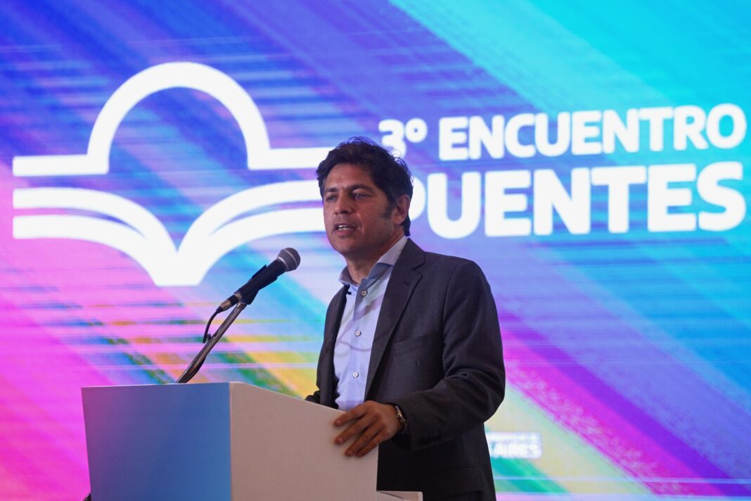 El gobernador Axel Kicillof le respondió los dichos de Milei en el congreso libertario y llamó a construir una 