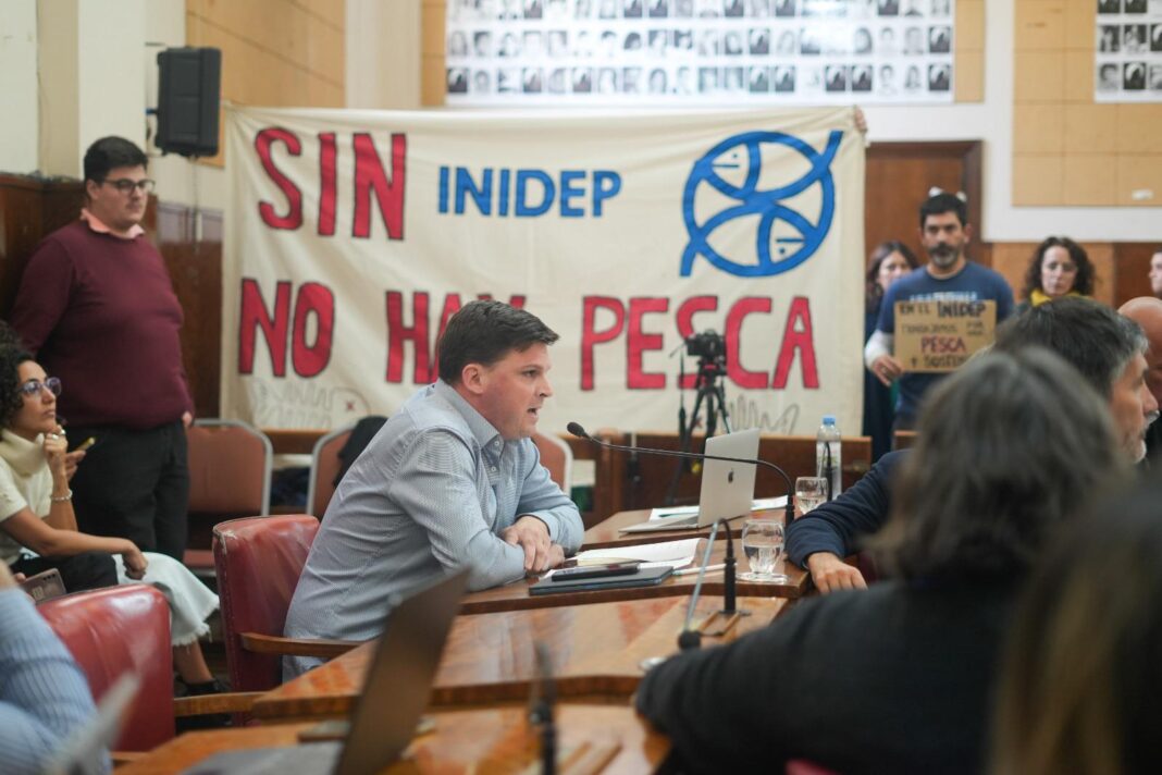 En Mar del Plata, el concejal Juan Manuel Cheppi se refirió a la cruda situación que atraviesa el sector pesquero y responsabilizó a Milei y a Montenegro.