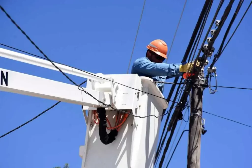 Al igual que en La Plata con EDELAP, Edesur y Edenur registraron cortes de luz el pasado lunes.