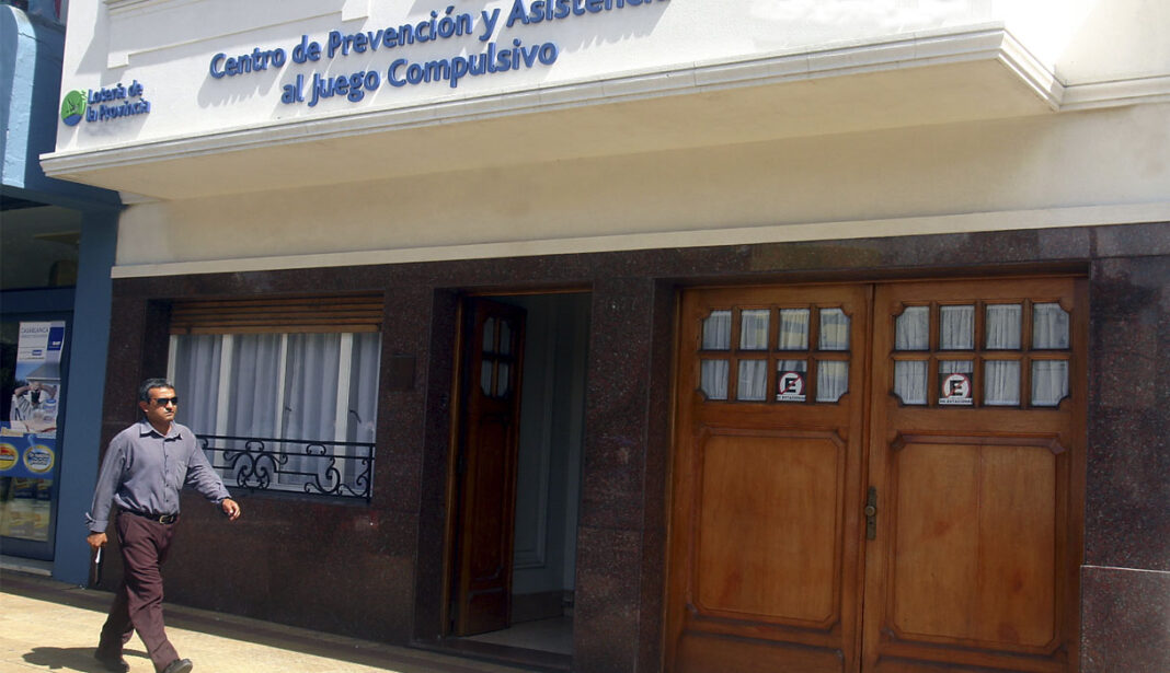 Los estatales del Instituto Provincial de Lotería y Casino se amotinan contra Pablo López con un histórico reclamo de paritarias.