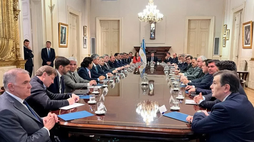 En plena tensión con la Casa Rosada, los gobernadores presentaron en el Senado dos proyectos clave para aumentar los fondos provinciales.