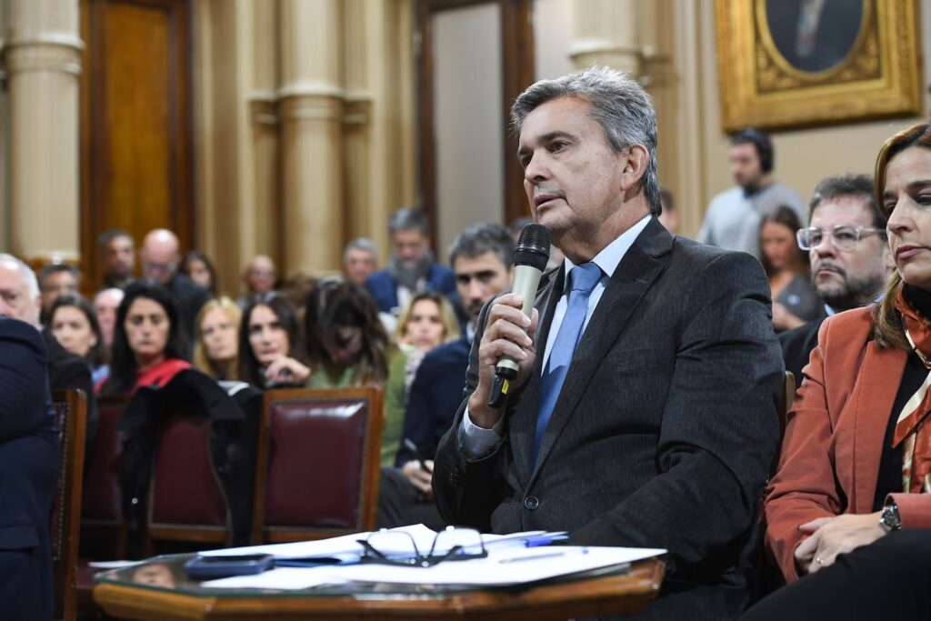 El legislador radical, Victor Zimmerman es el titular de la Comisión de Coparticipación, donde se tratará el reclamo de los Gobernadores.