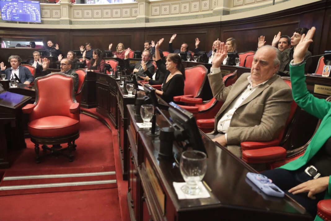 Diputados y senadores de Unión por la Patria repudiaron las detenciones y allanamientos ilegales a militantes del peronismo en el marco de la investigación por el vandalismo en la casa de José Luis Espert.