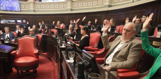 Diputados y senadores de Unión por la Patria repudiaron las detenciones y allanamientos ilegales a militantes del peronismo en el marco de la investigación por el vandalismo en la casa de José Luis Espert.