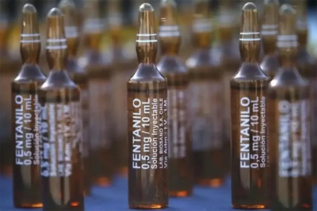 El juez a cargo de la investigación de las muertes por fentanilo contaminado ordenó el allanamiento de 22 autoridades del laboratorio HLB Pharma.