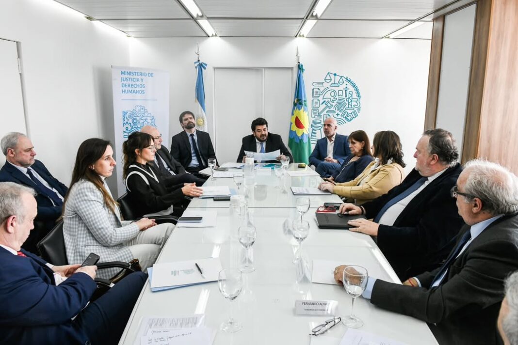 La diputada bonaerense de La Libertad Avanza, Abigail Gómez, presentó un pedido de informes por la parálisis de la Comisión Permanente del Mapa Judicial.