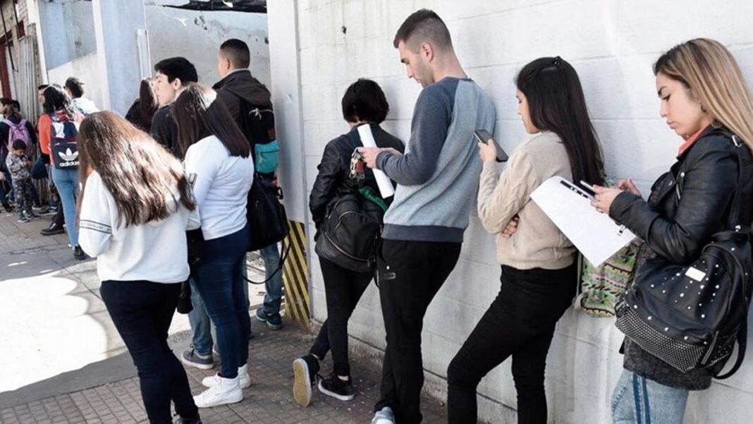 La Fundación Encuentro compartió un informe con datos alarmantes sobre el desempleo registrado en Argentina en el primer trimestre del 2025.