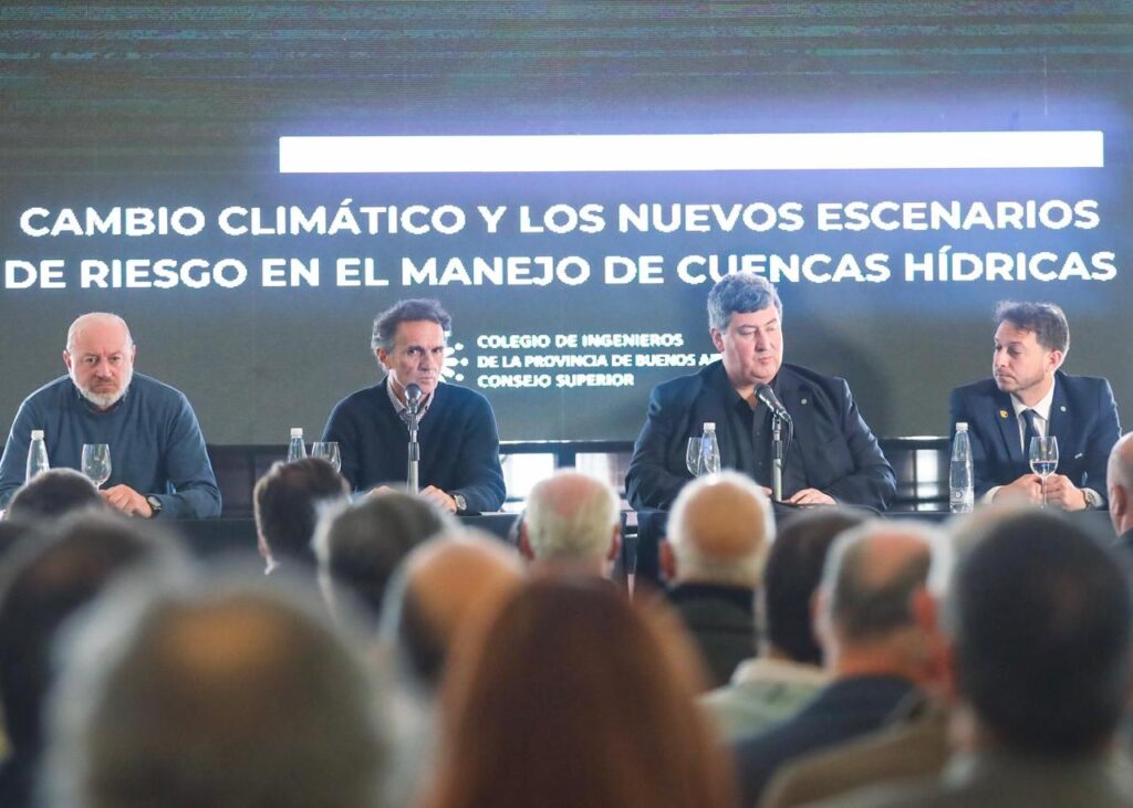 Jorge Castellano celebró el encuentro del Colegio de Ingenieros en Mar del Plata y el diálogo entre los profesionales sobre las adversidades de la construcción con el cambio climático.