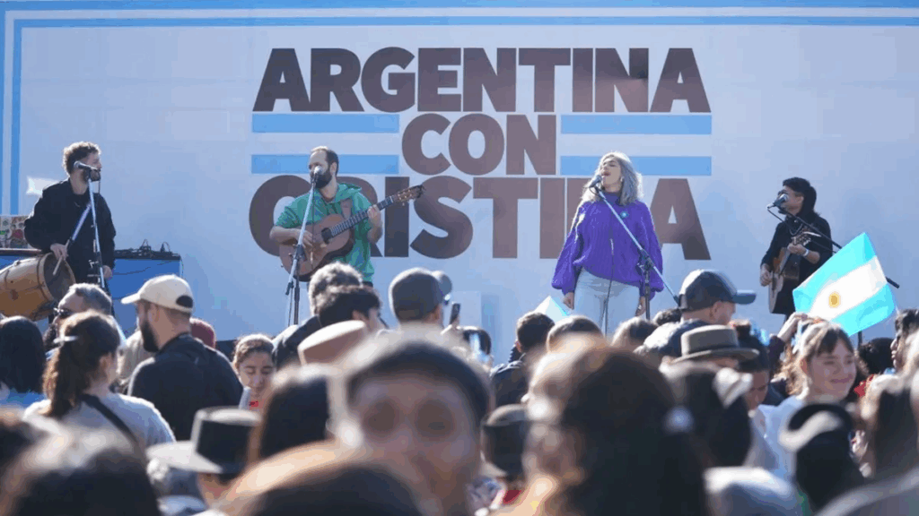 Cristina Kirchner reapareció este 9 de Julio con una dura advertencia sobre el rumbo económico del Gobierno de Javier Milei.
