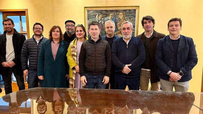 Con el radicalismo a la cabeza, el GEN, la Coalición Cívica e intendentes vecinalistas cerraron el frente electoral Somos Buenos Aires.
